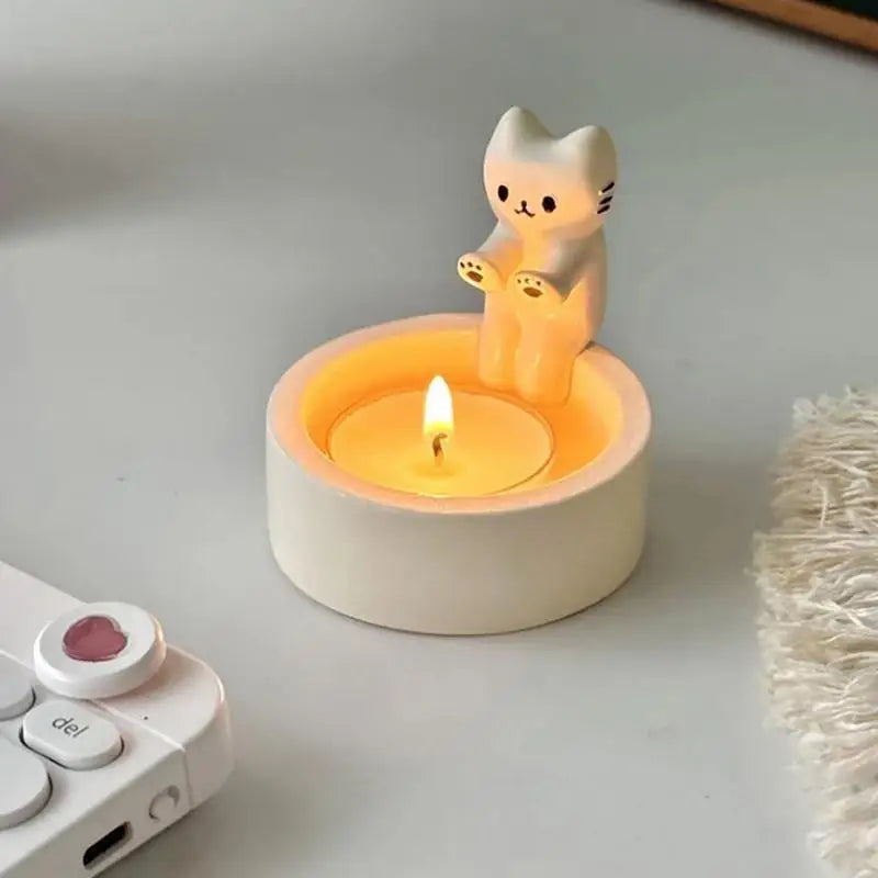 Cute Kitten Candle Holder Grilled Cat Shaped Aromatherapy Candle Holder Office Home Desktop Decorative Ornaments Birthday Gifts