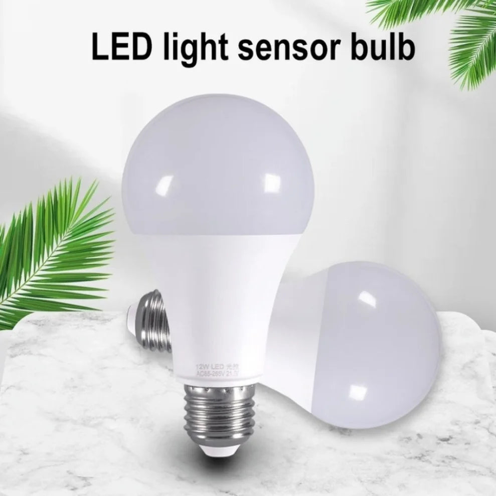 LDHLM Dusk To Dawn Sensor Light Bulb E27 5W 7W 9W 12W AC 110V 220V 85-265V Day Night Light Auto ON/OFF LED Smart Lamp