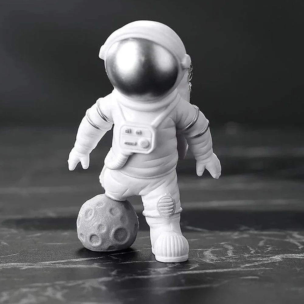 4pcs Astronaut Figure Statue Figurine Spaceman Sculpture Educational Toy Desktop Home Decoration Astronaut Model For Kids Gift